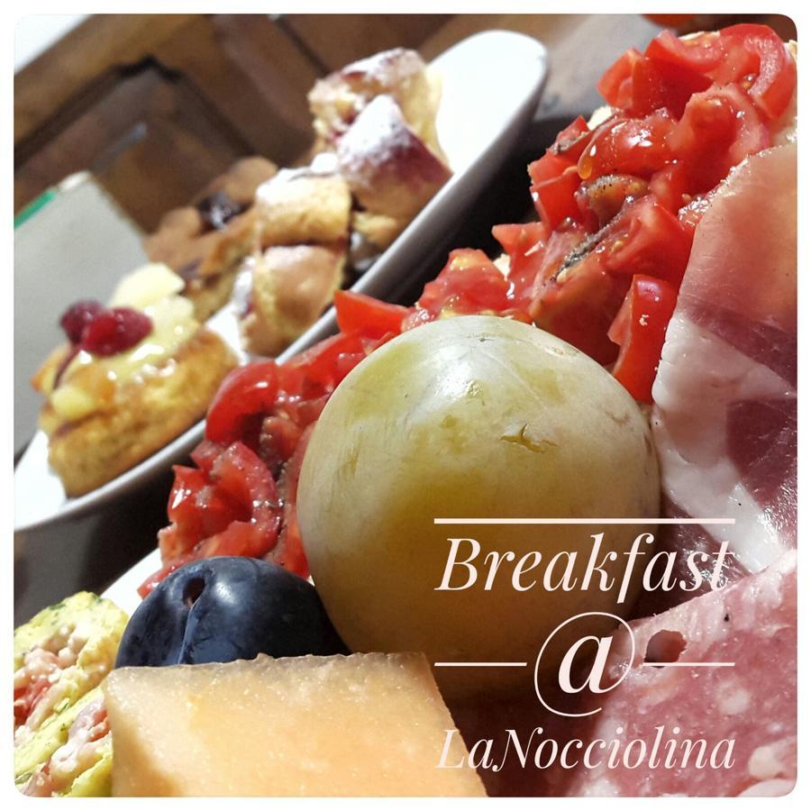 Agriturismo La Nocciolina เวนตูรีนา แตร์เม ภายนอก รูปภาพ